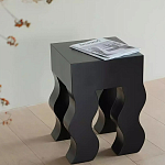 Дизайнерский журнальный стол чёрный с ножками волнистой формы Egopi варинант исполнения - 1 | Loft Concept в Брянске