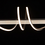 Люстра линейная черного цвета с волнообразным металлическим элементом Luke Lampco Tracer Lamp варинант исполнения - 4 | Loft Concept в Брянске