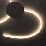 Люстра белого цвета с тремя изогнутыми светодиоидными плафонами Luke Lampco Tracer Lamp варинант исполнения - 5 | Loft Concept в Брянске