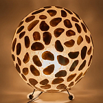 Настольная лампа из перламутра на металлическом каркасе Indonesian Circle варинант исполнения - 4 | Loft Concept в Брянске