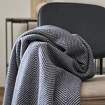 Плед из шерсти мериноса темно-синего цвета 130×180 см Indigo Waves варинант исполнения - 6 | Loft Concept в Брянске