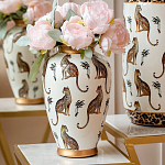 Ваза белая овальная с рисунком леопардов и золотыми акцентами LEOPARD Collection варинант исполнения - 5 | Loft Concept в Брянске