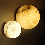 Настенно-потолочный светильник с плафоном в форме шара из алебастра Cryptocrystalline Stone варинант исполнения - 2 | Loft Concept в Брянске