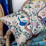 Подушка декоративная с изображением птицы в саду Beige Chinoiserie Blue Bird in the Garden Cushion варинант исполнения - 2 | Loft Concept в Брянске