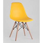 Пластиковый стул на ножках из массива бука Eames Yellow варинант исполнения - 1 | Loft Concept в Брянске