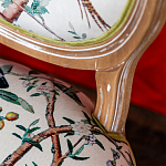 Стул из массива бука бежевый с изображением птиц и цветов Beige Green Chinoiserie Peach Garden Chair варинант исполнения - 4 | Loft Concept в Брянске