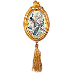 Картина с изображением павлинов в саду в овальной позолоченной раме с кисточкой Chinoiserie Imperial Garden Peacocks on a Tree Poster варинант исполнения - 1 | Loft Concept в Брянске