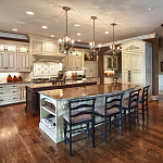 Люстра с подвесками из прозрачного стекла на кованом каркасе бронзового цвета в классическом стиле Quoizel варинант исполнения - 15 | Loft Concept в Брянске