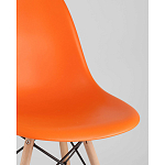 Пластиковый стул на ножках из массива бука Eames Orange варинант исполнения - 2 | Loft Concept в Брянске