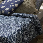 Постельное белье темно-синего цвета с рисунком Blossom Essence Sophie варинант исполнения - 8 | Loft Concept в Брянске