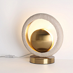 Настольная лампа с бежевым текстурным кольцом и латунным шаром в центре Tactile   варинант исполнения - 4 | Loft Concept в Брянске