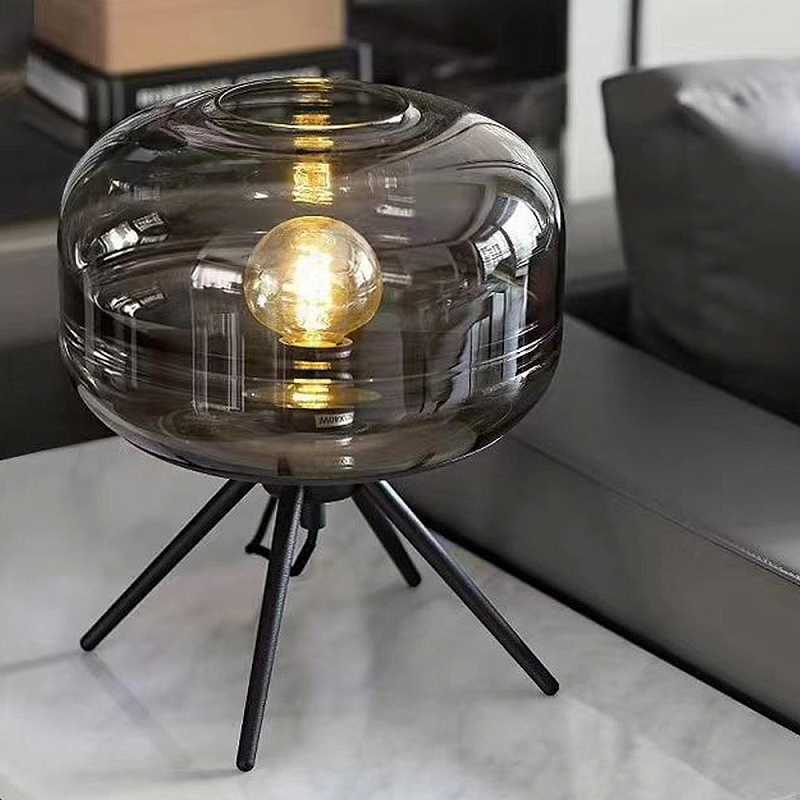 Настольная лампа светодиодная с серым стеклянным плафоном Gentle Light Черный Серый Настольная лампа светодиодная с серым стеклянным плафоном Gentle Light Черный Серый в Брянске | Loft Concept