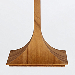 Настольная лампа со скошенным конусовидным абажуром и фигурной ножкой в цвете тик Accord Lighting варинант исполнения - 5 | Loft Concept в Брянске