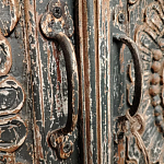 Индийский шкаф с орнаментом резьба из дерева Indian Antique Furniture  варинант исполнения - 5 | Loft Concept в Брянске