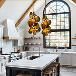 Люстра креативная из дисков цвета латунь Constellation Light and Style варинант исполнения - 4 | Loft Concept в Брянске