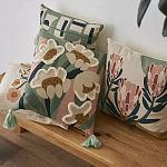 Подушка с цветочным принтом и кисточками Blooming Elegance Daisy варинант исполнения - 8 | Loft Concept в Брянске