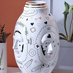 Ваза с декоративными лицами и графическими элементами в виде сердец и символов Faces of Imagination варинант исполнения - 4 | Loft Concept в Брянске