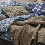 Постельное белье темно-синего цвета с рисунком Blossom Essence Sophie варинант исполнения - 5 | Loft Concept в Брянске