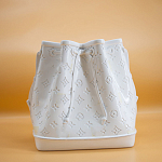 Кашпо в виде сумки  Bag Vase White Louis варинант исполнения - 3 | Loft Concept в Брянске