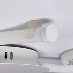 Люстра белого цвета с тремя изогнутыми светодиоидными плафонами Luke Lampco Tracer Lamp варинант исполнения - 7 | Loft Concept в Брянске