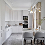 Подвесной светильник со стеклянными плафоном в виде шара и золотыми деталями & Coombes варинант исполнения - 4 | Loft Concept в Брянске