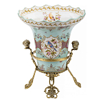 Ваза из голубого фарфора с рисунком птиц и цветов и декоративными элементами Blue Garden варинант исполнения - 1 | Loft Concept в Брянске