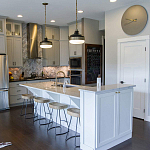 Подвесной светильник с круглым белым плафоном в индустриальном стиле Feiss варинант исполнения - 7 | Loft Concept в Брянске