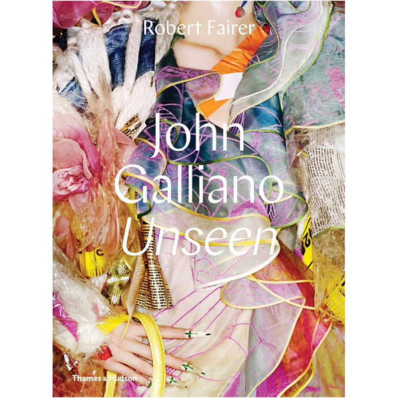 John Galliano: Unseen John Galliano: Unseen в Брянске | Loft Concept