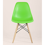 Пластиковый стул на ножках из массива бука Eames Light Green варинант исполнения - 4 | Loft Concept в Брянске