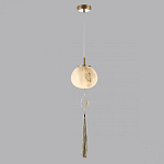 Подвесной светильник с шарообразным плафоном из белого стекла с подвеской из камня и кисточкой Agatelle варинант исполнения - 4 | Loft Concept в Брянске