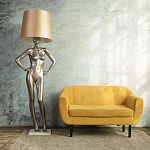 Лампа MANNEQUIN LAMP с абажуром руки на талии варинант исполнения - 6 | Loft Concept в Брянске