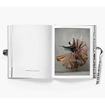 Подарочное издание про феминизм в моде Марии Грации Кьюри Her Dior Maria Grazia Chiuris New Voice варинант исполнения - 3 | Loft Concept в Брянске