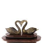 Часы настольные из натурального камня с декором в виде двух лебедей Swans Stone Clock варинант исполнения - 8 | Loft Concept в Брянске