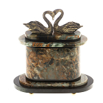 Часы настольные из натурального камня с декором в виде двух лебедей Swans Stone Clock варинант исполнения - 3 | Loft Concept в Брянске