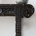 Черная резная консоль в Китайском стиле из массива Black Dragon Console варинант исполнения - 1 | Loft Concept в Брянске