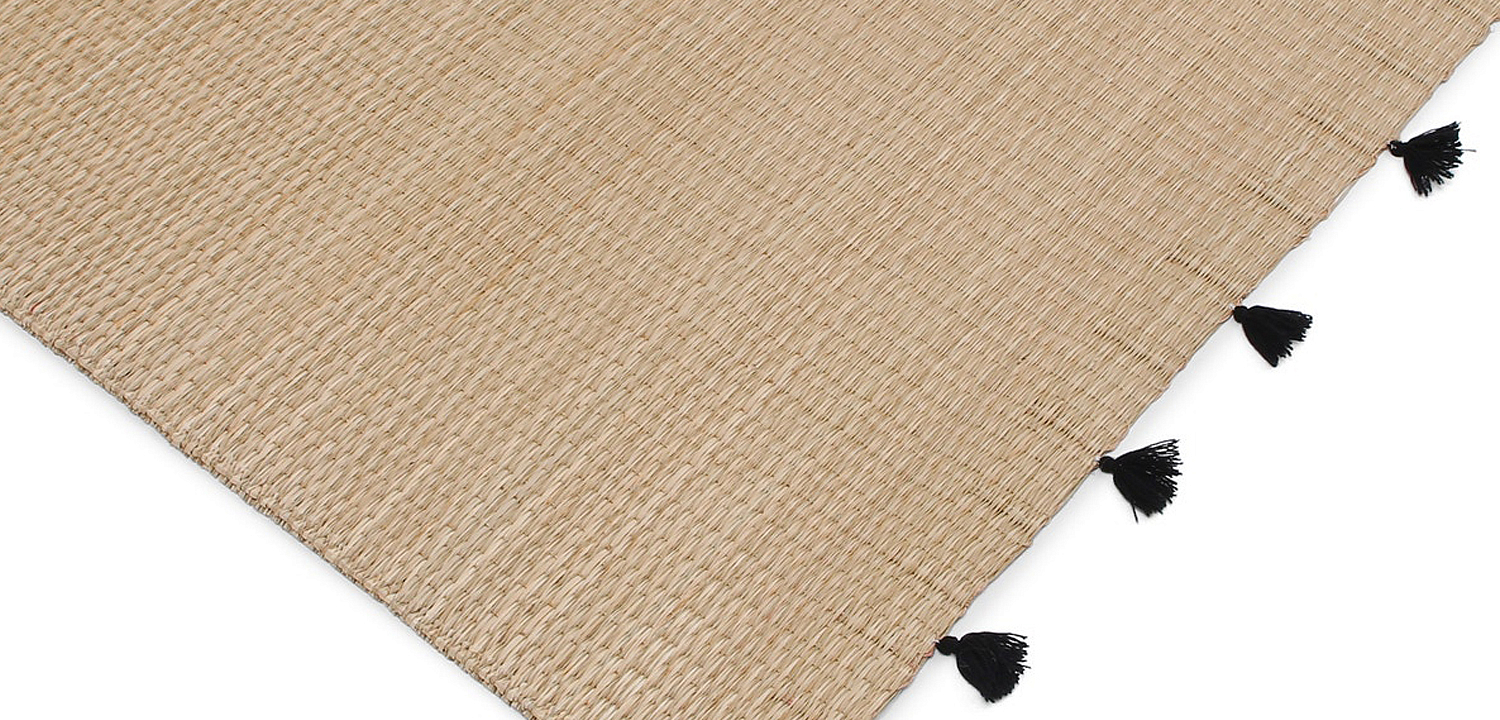 Ковер с помпонами Wicker Carpet Ковер с помпонами Wicker Carpet - Loft-Concept в Брянске