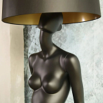 Лампа MANNEQUIN LAMP с абажуром модельный позинг варинант исполнения - 4 | Loft Concept в Брянске