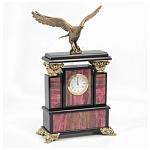 Часы настольные из родонита и бронзы с декором в виде орла Eagle Stone Clock варинант исполнения - 2 | Loft Concept в Брянске