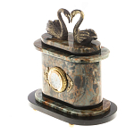 Часы настольные из натурального камня с декором в виде двух лебедей Swans Stone Clock варинант исполнения - 2 | Loft Concept в Брянске