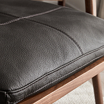 Кресло c каркасом из массива дерева и мягкой кожаной обивкой Walnut Armchair варинант исполнения - 7 | Loft Concept в Брянске