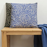 Подушка декоративная фиолетового цвета Blossom Essence Sophie варинант исполнения - 5 | Loft Concept в Брянске