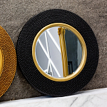 Зеркало в черной фактурной раме с золотым кантом Summon the Light варинант исполнения - 7 | Loft Concept в Брянске