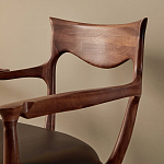 Кушетка с деревянным каркасом и сиденьем из коричневой натуральной кожи Moon Walnut Furniture варинант исполнения - 3 | Loft Concept в Брянске