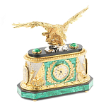 Часы настольные из натурального камня Малахит с декором в виде орла в подарочной коробке Eagle Stone Clock варинант исполнения - 2 | Loft Concept в Брянске