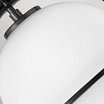 Потолочный светильник с плафоном в форме белого матового шара Hinkley варинант исполнения - 6 | Loft Concept в Брянске