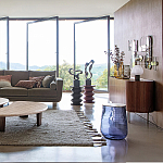 Фигурный приставной столик бордового цвета  AMORPHOUS варинант исполнения - 6 | Loft Concept в Брянске