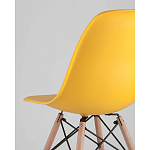 Пластиковый стул на ножках из массива бука Eames Yellow варинант исполнения - 3 | Loft Concept в Брянске