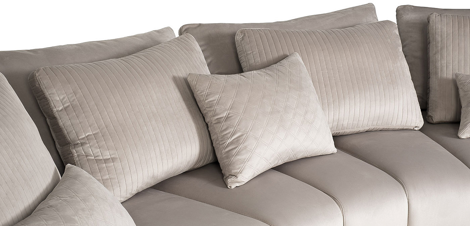 Диван Brody Grande cream sofa Диван Brody Grande cream sofa - Loft-Concept в Брянске