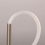 Настольная лампа белым изогнутым плафоном на круглой подставке Luke Lampco Tracer Lamp варинант исполнения - 9 | Loft Concept в Брянске