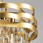 Люстра цвета матового золота с металлическими лентами и длинными прозрачными подвесками Gilded Waves варинант исполнения - 6 | Loft Concept в Брянске